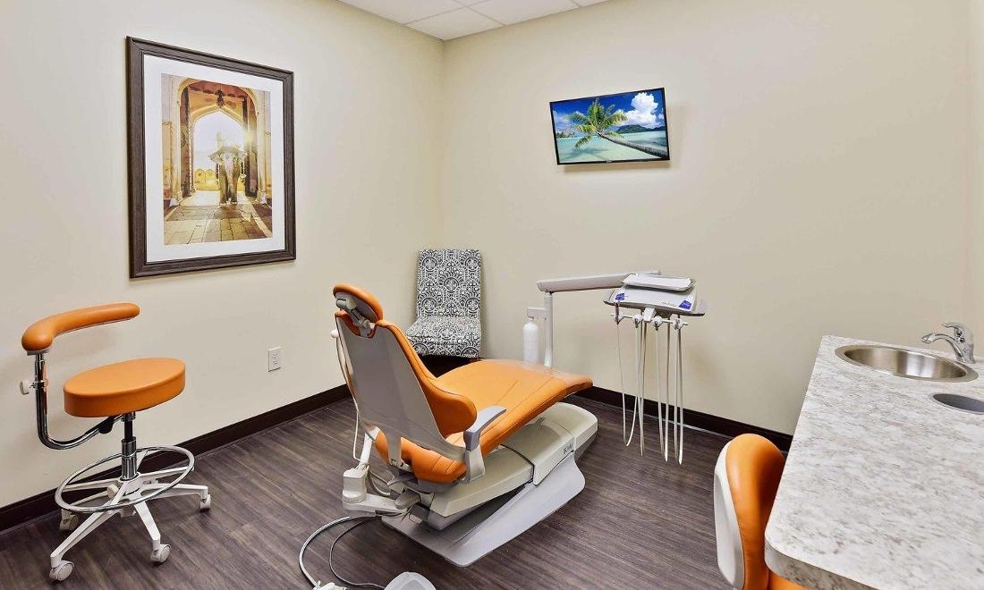 Treatment Room at Frontier Dental 